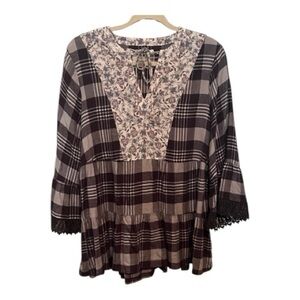 Cupio Black and Gray Plaid Floral Blouse
